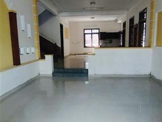 Bán đất tặng nhà 2 tầng đường 10m5 đồng xoài .  diện tích 224m2 ngang 15m
 gi/á 9,4 tỷ