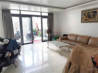 Nhà 3 tầng rưỡi đường 5m5 hoà minh 11  dt đất 75m ngang 5,5m