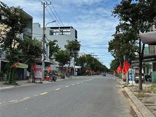 Đất 2 mặt tiền đường 10m5 phùng hưng, gần biển  diện tích 155m2 ngang 7m5