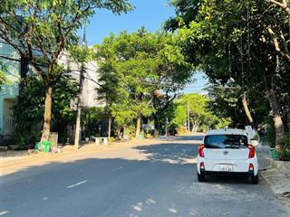 Nhà biệt thự 3 tầng đường 10m5 trần nguyên đán  hoà minh  gần biển