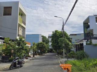 Đất đường bàu mạc 8
vị trí cách biển 200m, gần trường, gần chợ, tiện ích xung quanh đầy đủ.