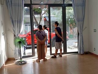 Nhà 2 tầng đường lê thiệt . hoà minh
 diện tích  72m2 ngang 4m5