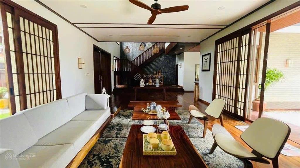 Biệt thự khu đảo nổi, khuê trung  cẩm lệ  phong cách nhật bản, tọa lạc trên mảnh đất 4 mt