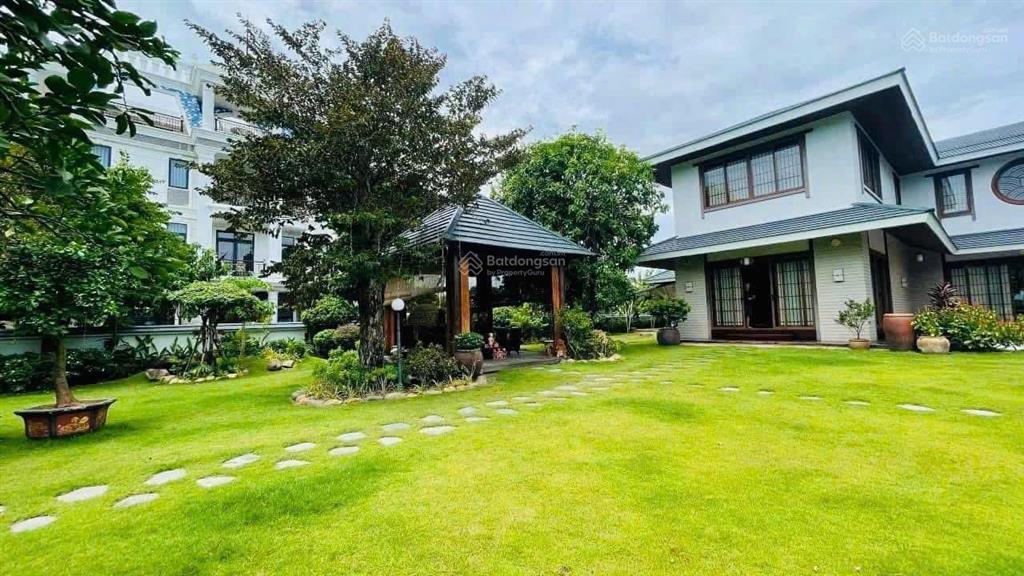 Biệt thự khu đảo nổi, khuê trung  cẩm lệ  phong cách nhật bản, tọa lạc trên mảnh đất 4 mt