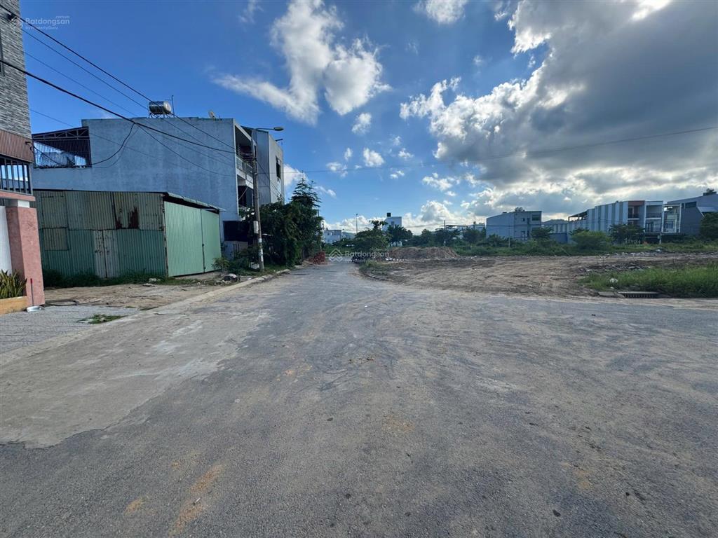 Đất đường hoà phú 10 . ( gò nảy 5 ) hoà minh
 diện tích 85m2 ngang 5m