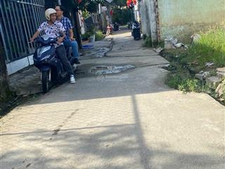 Đất kiệt oto 5m mẹ suốt . diện tích 100m2 ngang 5m , hướng tây . gia 1,9 tỷ