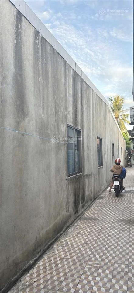 Đất mặt tiền đường nguyễn chánh. hoà minh  diện tích 250m2 ngang 5m