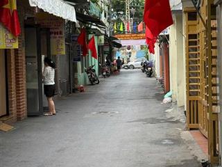 Đất 2 mặt kiệt oto trước sau trần cao vân .  dt  144m2 ngang 6m2 nở hậu