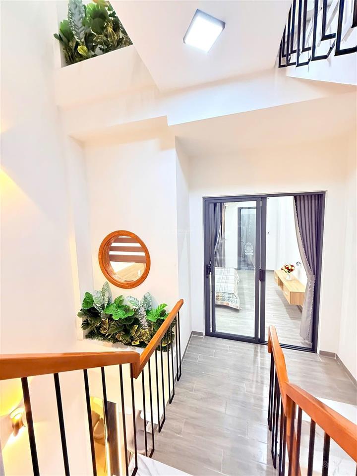 Nhà 3tầng 3 mê kiệt k192/ oto tô hiệu  full nội thất cao cấp , thiết kế hiện đại .