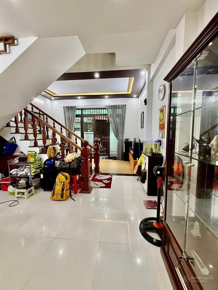 Nhà 2 tầng, 2 mê đúc kiệt ô tô tô hiệu, đà nẵng