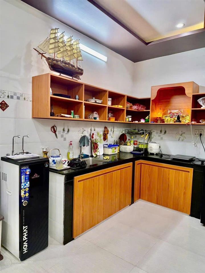 Nhà 2 tầng, 2 mê đúc kiệt ô tô tô hiệu, đà nẵng