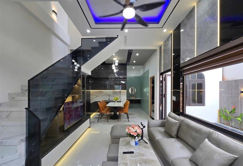 Nhà 2 tầng 2 mê. xây kiểu villar mini.  kiệt 283/.. tôn đản  an khê sau nhà mặt tiền