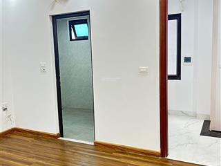 Chính chủ gửi bán căn nhà 40m2 4 tầng, 4 ngủ. lê quang đạo  hà nội. ngay vinhomes green bay