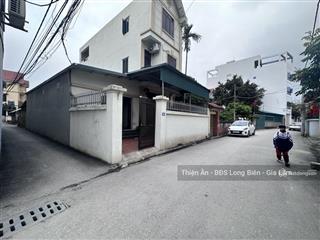 Nhà riêng 3 tầng  tt trâu quỳ lô góc 2 mặt đường oto tránh  kinh doanh ngày đêm.