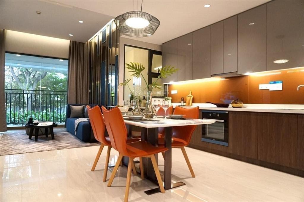 Bán nhanh căn 2pn infiniti giá 8tỷ3, view nội khu biển nhân tạo, bàn giao hoàn thiện, nhà mới