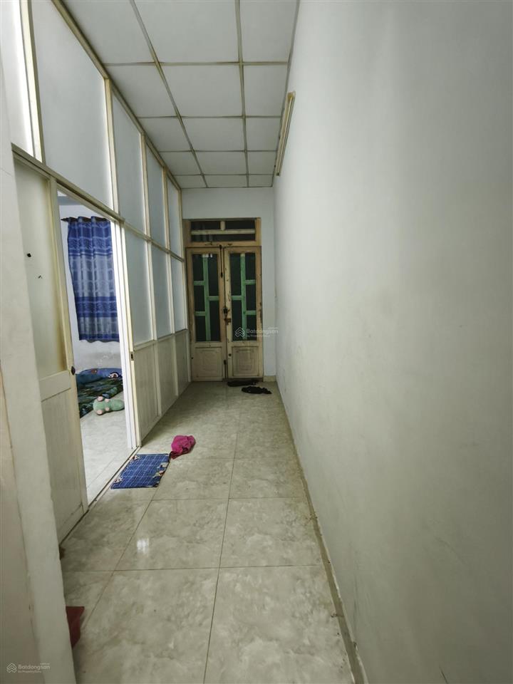 Cần bán nhà xã hưng long, huyện bình chánh cách xh 10m. dt 4x10m trệt, lầu 2pn 2wc giá 1tỷ150 tl