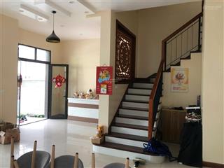Chuyển định cư nước ngoài cần cho thuê biệt thự đẹp 180m*3 tầng xuân phương full tiện ích