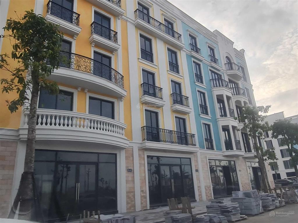 Bán căn shophouse quảng trường biển sầm sơn, nhận nhà ngay. sở hữu lâu dài