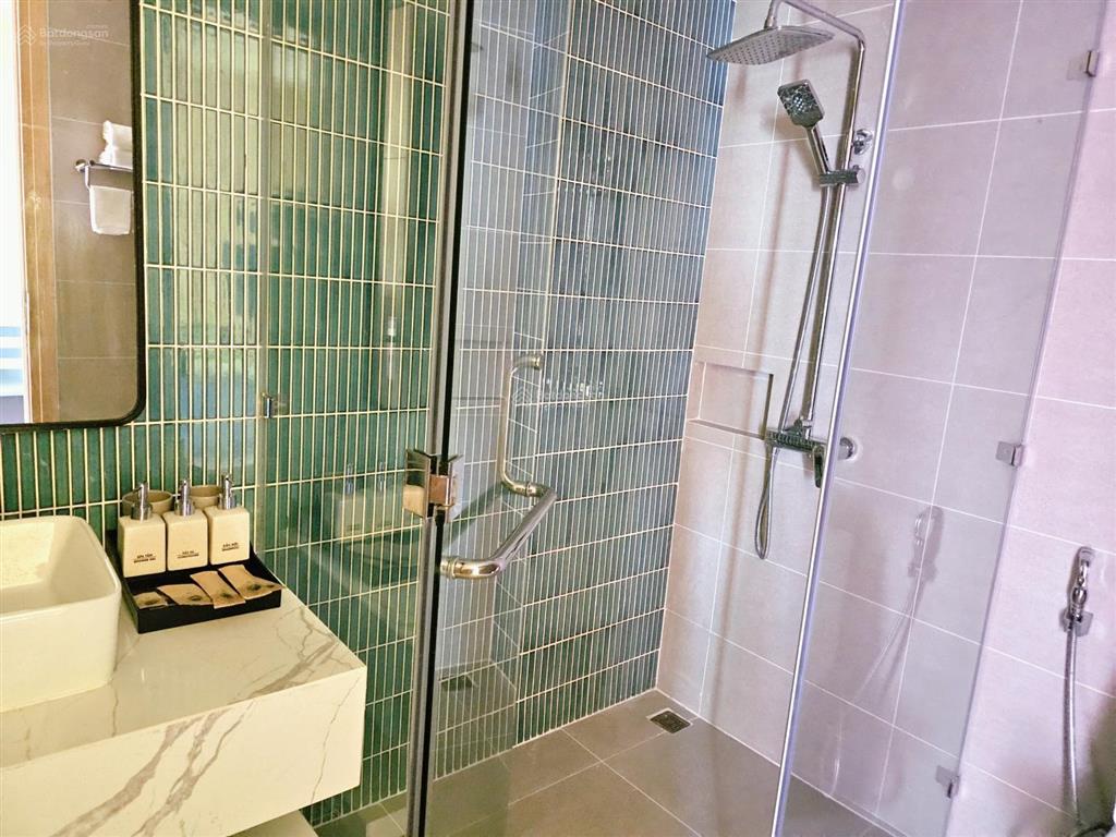 Bán nhanh căn hộ tòa khách sạn cao tầng ibiza, flamingo hải tiến, full nội thất. giá 1.x tỷ