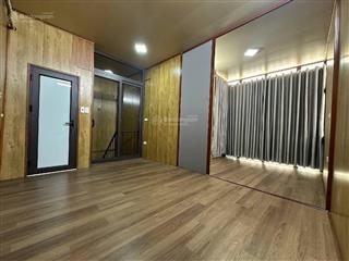 Nhà đẹp 3 tầng giá giật mình cần bán