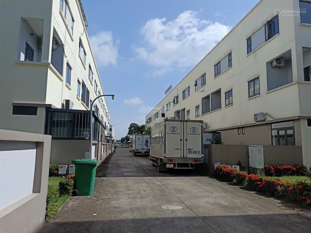 Chính chủ bán nhà 120m2 hoàn thiện 3 tầng đang cho thuê 13tr/tháng tại centa city