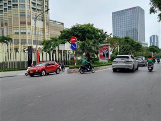 Bán nhà mặt phố tại đường lạc long quân  tây hồ