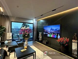 Bán căn góc 4pn  tòa ch (vip r4) 160m2, tầng trung giá chỉ 9 tỷ, đầy đủ nội thất
