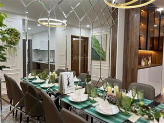 Chủ nhà bán gấp căn chung cư 2 ngủ, 75m sử dụng, full đồ, giá 6,x tỷ bao phí tại vinhomes gardenia