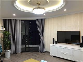 Chính chủ bán căn góc 120m 3 phòng ngủ ban công đông nam ở golden field giá 65tr/m2