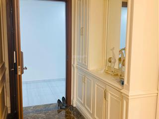 Không tiếp môi giới! bán gấp căn chung cư vinhomes gardenia  2 ngủ ban công đông nam  full đồ