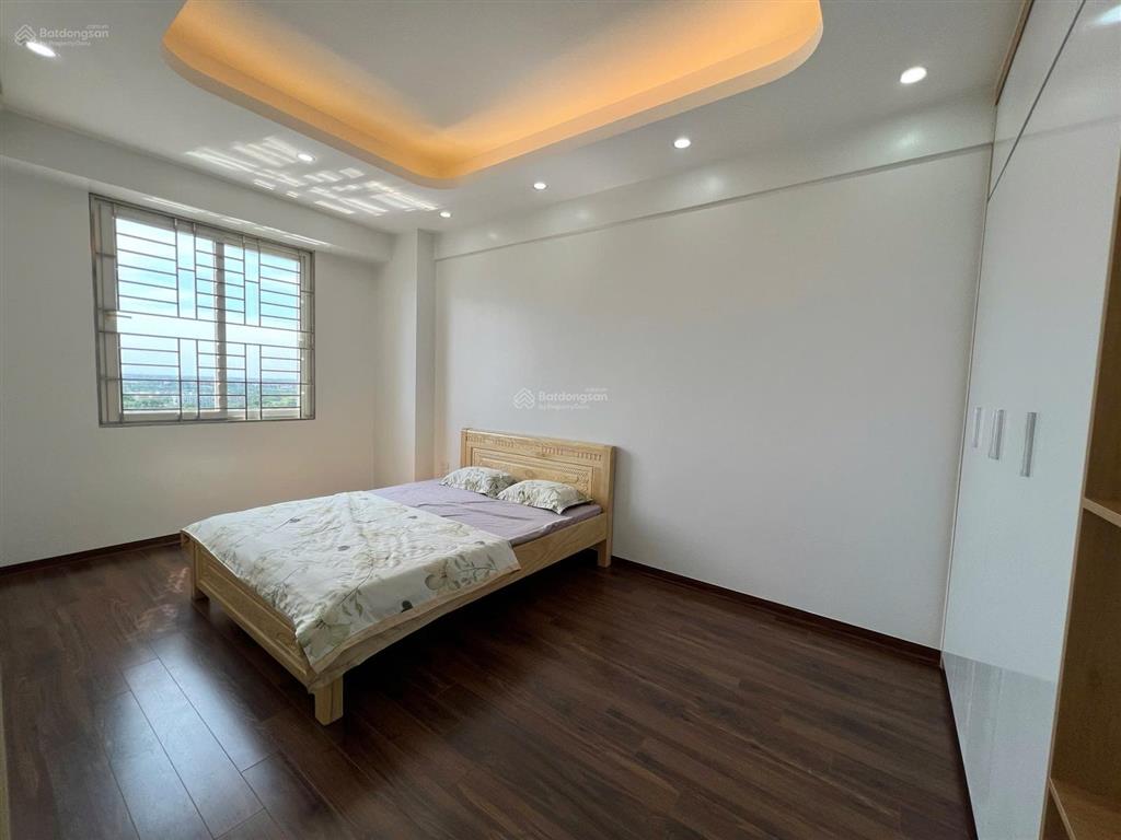 Chính chủ bán gấp  110m2  3pn  đầy đủ nội thất  sẵn sổ toà 1b tân tây đô