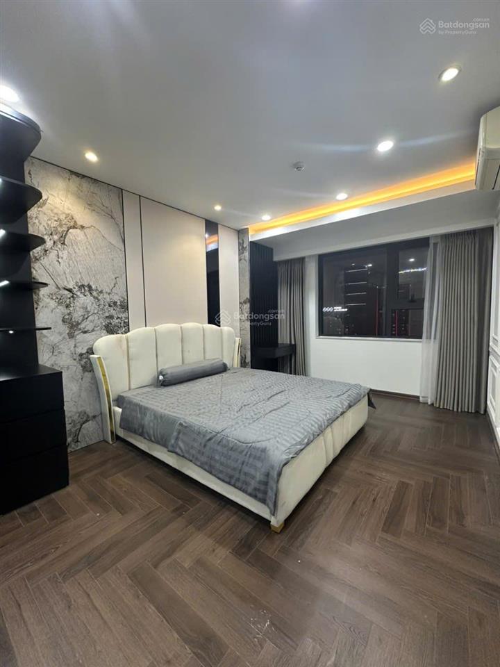 Bán gấp căn 2pn, 80.5m2, viêw hồ, 10.3 tỷ, đầy đủ nội thất tại s3 skylake phạm hùng