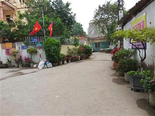 Bán đất chính chủ tại trung tâm xã ngọc tảo, phúc thọ cách trường c3 chỉ 100m. giá rẻ nhất khu vực.