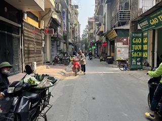 Bán nhà nguyễn văn huyên ngay cạnh bảo tàng dân tộc học 60m,5 tầng, phân lô.