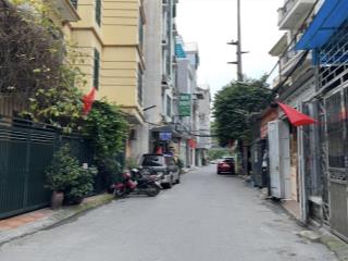 Mảnh đất hoa hậu gần ngã tư sở lô góc ô tô gần phố 75m mt 5m chỉ 14 tỷ