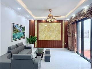 Nhà mới tinh Full nội thất, 5T, dt 35m², ôtô đỗ cách 10m, ra trục chính Yên Bình ôtô tránh.