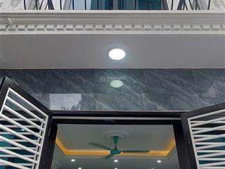 Bán nhà 38m2x5t yên nghĩahà đông, ôtô cách 10m, thoáng, an sinh đỉnh, giá 5,x tỷ.  0984 672 ***