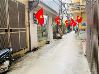 Hiếm  nhà đào tấn mặt ngõ thẳng rộng 4m, cách mặt phố 30m, không quy hoạch giá chỉ 11,6 tỷ cớ bớt