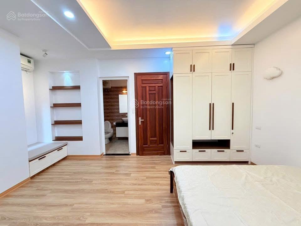 Cần tiền bán nhà phố đào tấn ba đình 42m² x 5 tầng nhà đẹp 5 phòng ngủ, giá chỉ 11,3 tỷ có bớt