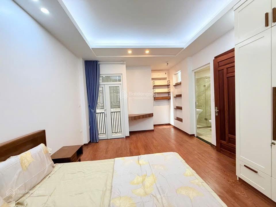 Cần tiền bán nhà phố đào tấn ba đình 42m² x 5 tầng nhà đẹp 5 phòng ngủ, giá chỉ 11,3 tỷ có bớt