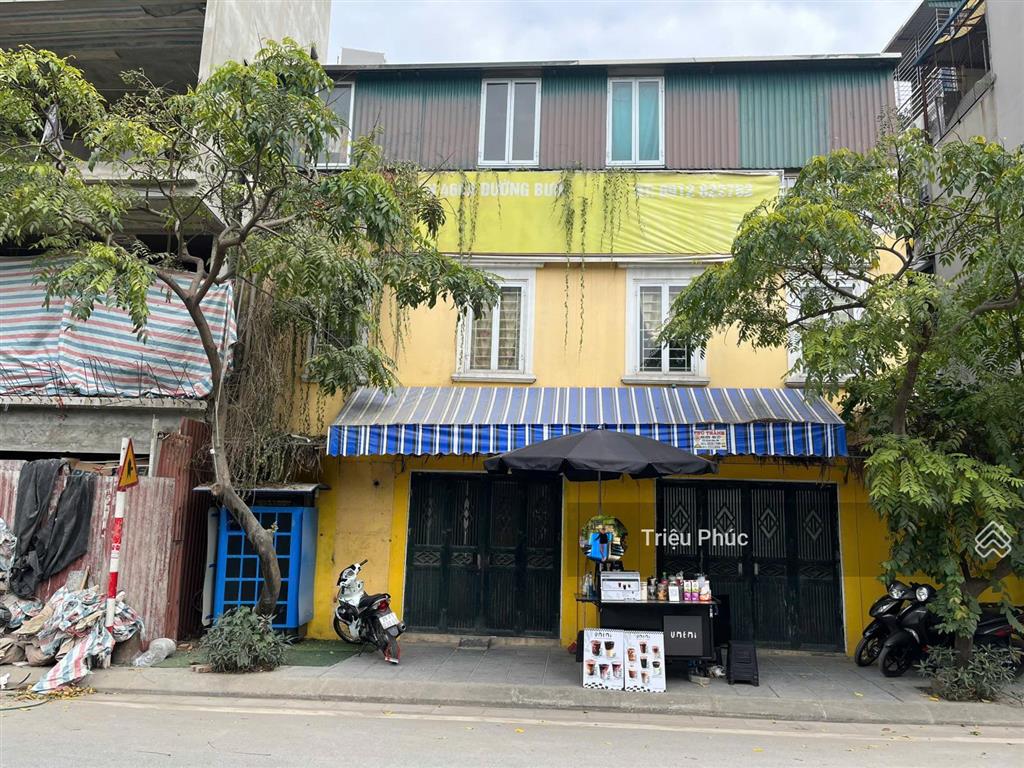 Hiếm  chủ thiện chí cần bán đất mặt phố bưởi  vĩnh phúc ba đình  145m2  mặt tiền 8m  giá 54 tỷ