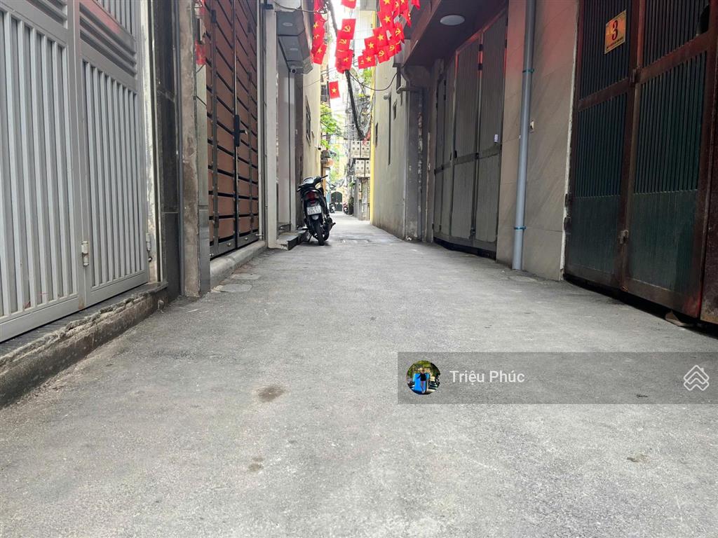 Bán đất quan hoa cầu giấy  phân lô, ngõ rộng  cách đường lớn vài bước chân  giá chỉ 11,2 tỷ