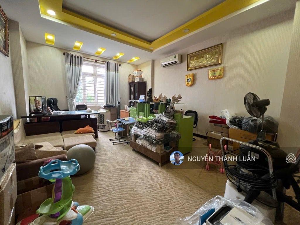 Giá đầu tư xe hơi tránh 4 tầng 183m² 12.8 tỷ (gò vấp)