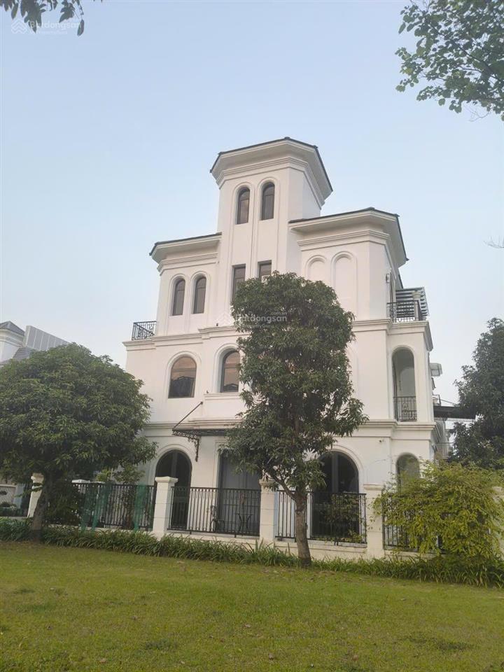 Bán biệt thự đảo nhỏ  ngọc trai  lô góc  dt đất 446.8m2  đơn giá chỉ hơn 300tr/m2