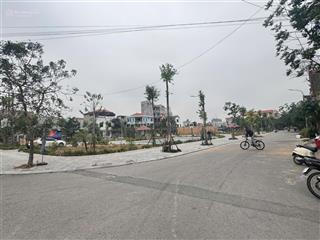 Bán đất khu phố kinh doanh sầm uất trục đường cao lỗ vương, thị trấn gia bình, bắc ninh 0973 237 ***