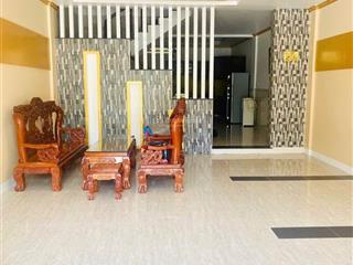 Cho thuê nhà 3 lầu 5 phòng ngủ khu đô thị hưng phú mới có nội thất