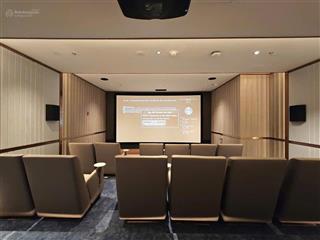 Gia đình cần bán căn hộ góc 3pn  view chính diện tràng tiền plaza  0904 859 ***