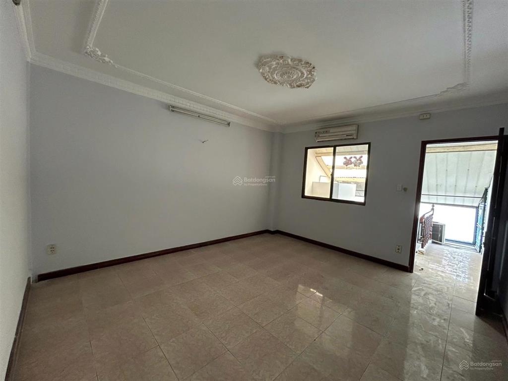 Bán nhà riêng 14 tỷ, 106m2, 5pn, 4wc tại ung văn khiêm, p25, bình thạnh, hcm, hẻm ô tô vào nhà