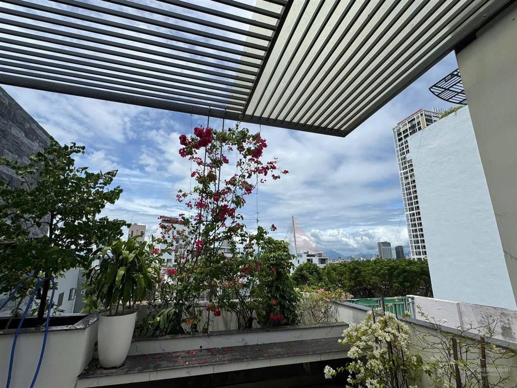 Bán nhà 4 tầng siêu đẹp khu mỹ an, gần công viên  16,x tỷ
