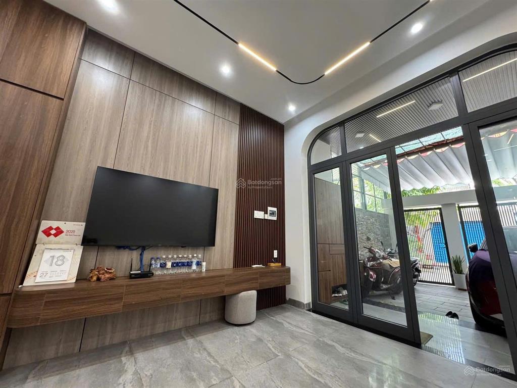 Bán nhà 4 tầng siêu đẹp khu mỹ an, gần công viên  16,x tỷ